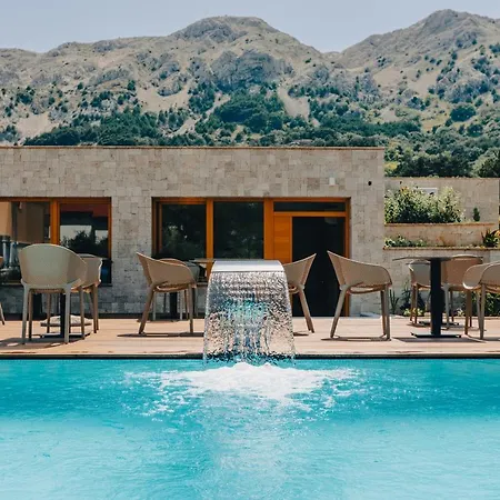 Couette-café Iris 3*