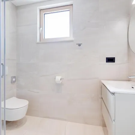 Iris Nocleg ze śniadaniem Baška