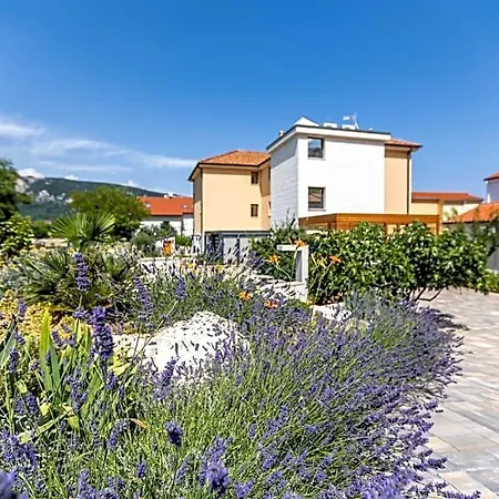 Iris 3* Baška