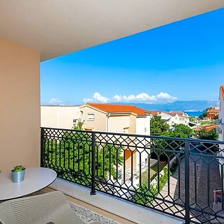 Iris 3* Baška