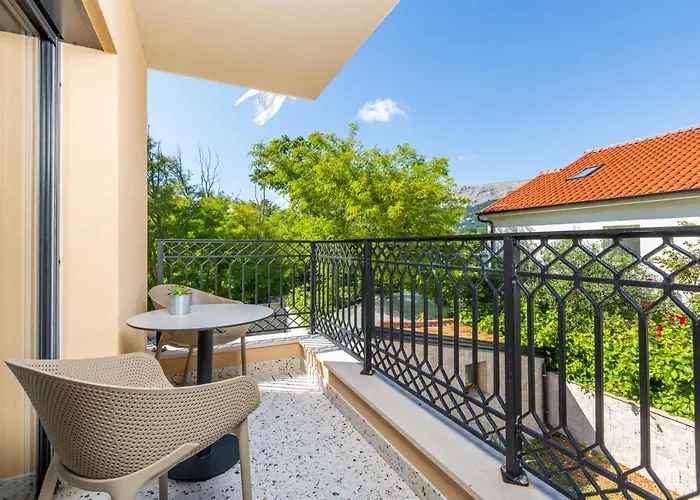 Iris Bed & Breakfast